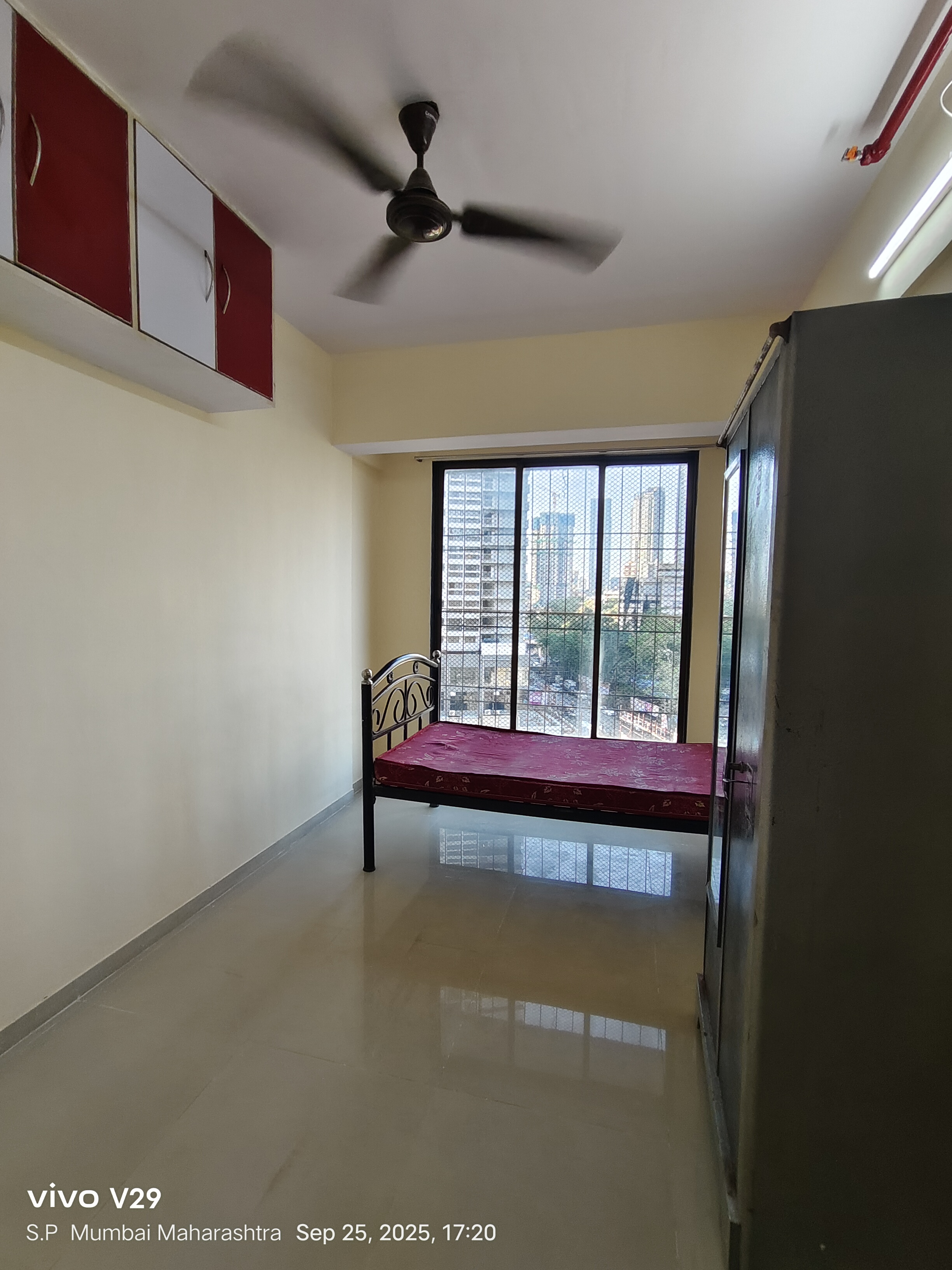 1 BHK + Pooja Room Apartment For Rent in Parel Lokseva CHS
