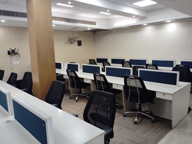 Team Area, sector 32 Commercial Office Space 8000 Sq.Ft. In Sector 32 Gurgaon 9237815