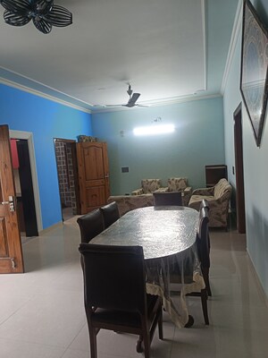 Team Area in 2 BHK Villa at Sector 36 – for Rent