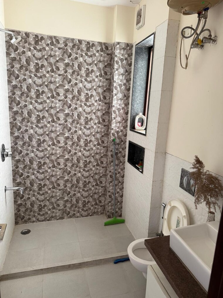 Bathroom, eros-rosewood-city 3 Bedroom 1800 Sq.Ft. Builder Floor In Sector 49 Gurgaon 9237831