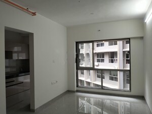 Room in 1 BHK Apartment at Veena Smart Homes, Kandivali West – for Rent