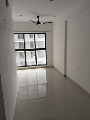Room in 2 BHK Apartment at UK Iridium, Kandivali East – for Rent