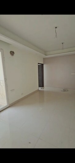 2 BHK + Study Room Apartment For Sale in Arun Vihar Sector 37