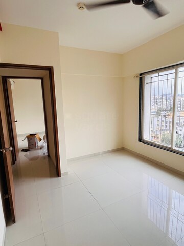 Room in 2 BHK Apartment at Pristine Equilife Homes, Mahalunge Ingale – for Rent