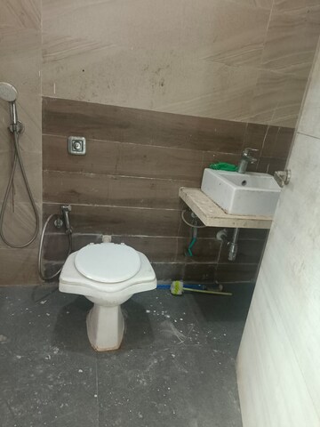 Bathroom in 3 BHK Apartment at Shree Chamunda Heights, Matunga West – for Rent