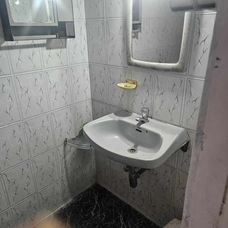 Bathroom, new-vikas-complex 2 Bedroom 850 Sq.Ft. Apartment In Uthalsar Thane 9237962