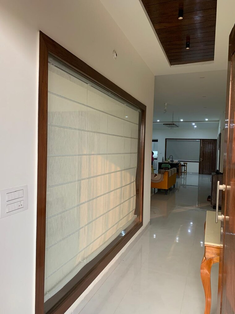 Room, sector 115 5 Bedroom 278 Sq.Yd. Independent House In Sector 115 Mohali 9237889