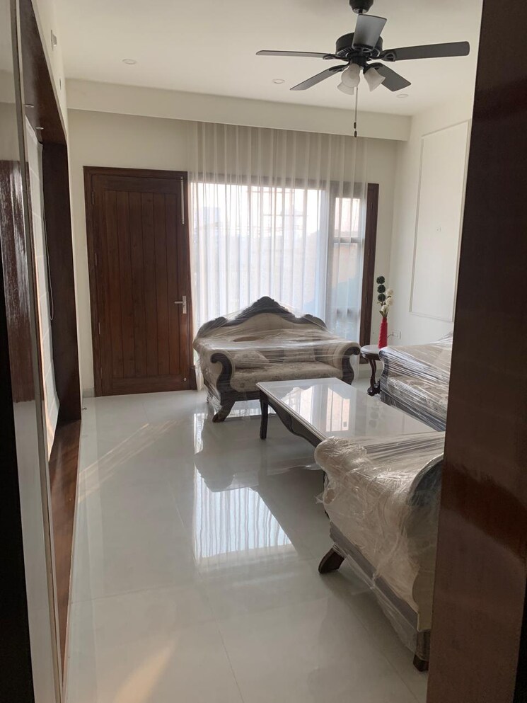 Living Room, sector 115 5 Bedroom 278 Sq.Yd. Independent House In Sector 115 Mohali 9237889