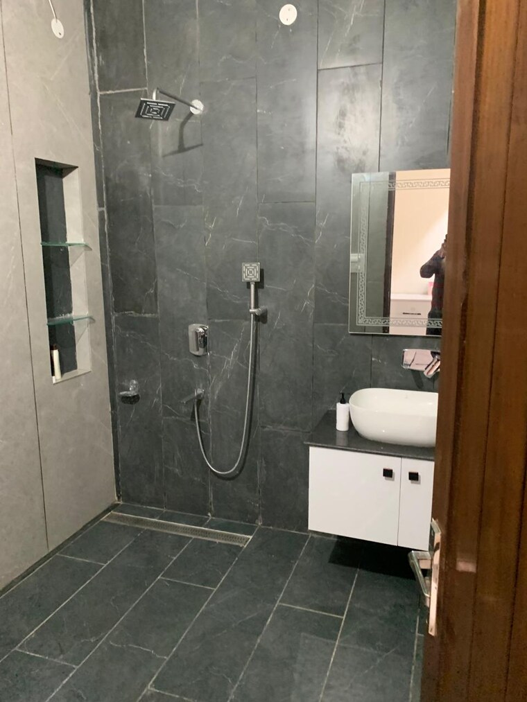 Bathroom, sector 115 5 Bedroom 278 Sq.Yd. Independent House In Sector 115 Mohali 9237889