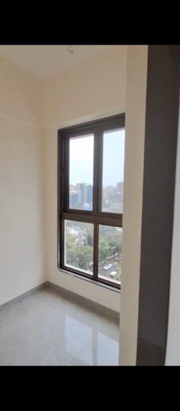 Room in 3 BHK Apartment at Metro Avenue Andheri East, Andheri East – for Rent