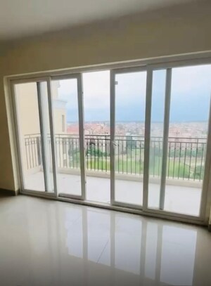 Room in 3 BHK Apartment at Vip Road – for Sale