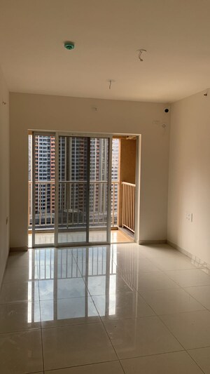 Room in 3 BHK Apartment at Godrej Green Vistas, Mahalunge – for Sale