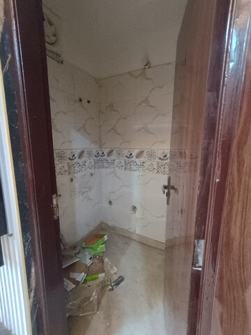 Bathroom in 2 BHK Builder Floor at Vasundhara Sector 1 – for Sale