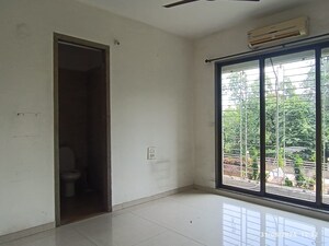 Bedroom in 1 BHK Apartment at Ghansoli – for Rent