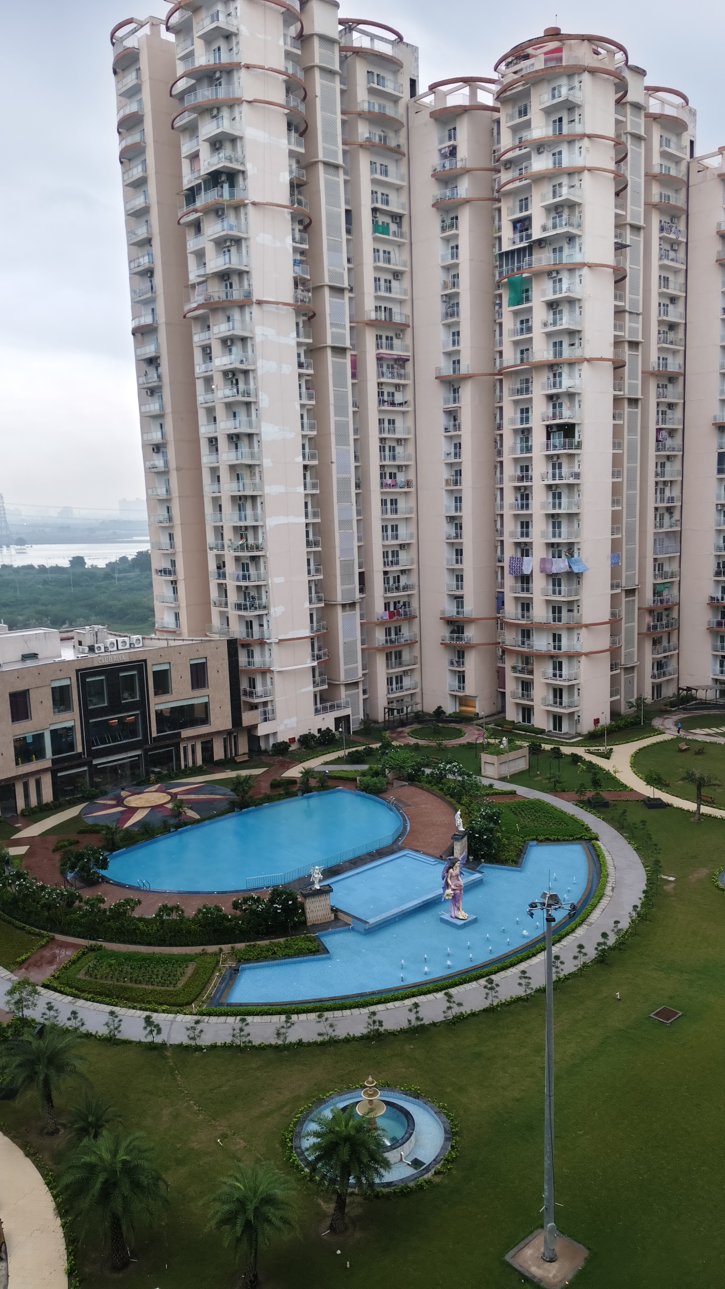 2.5 BHK + Study Room Apartment For Rent in Samridhi Luxuriya Avenue