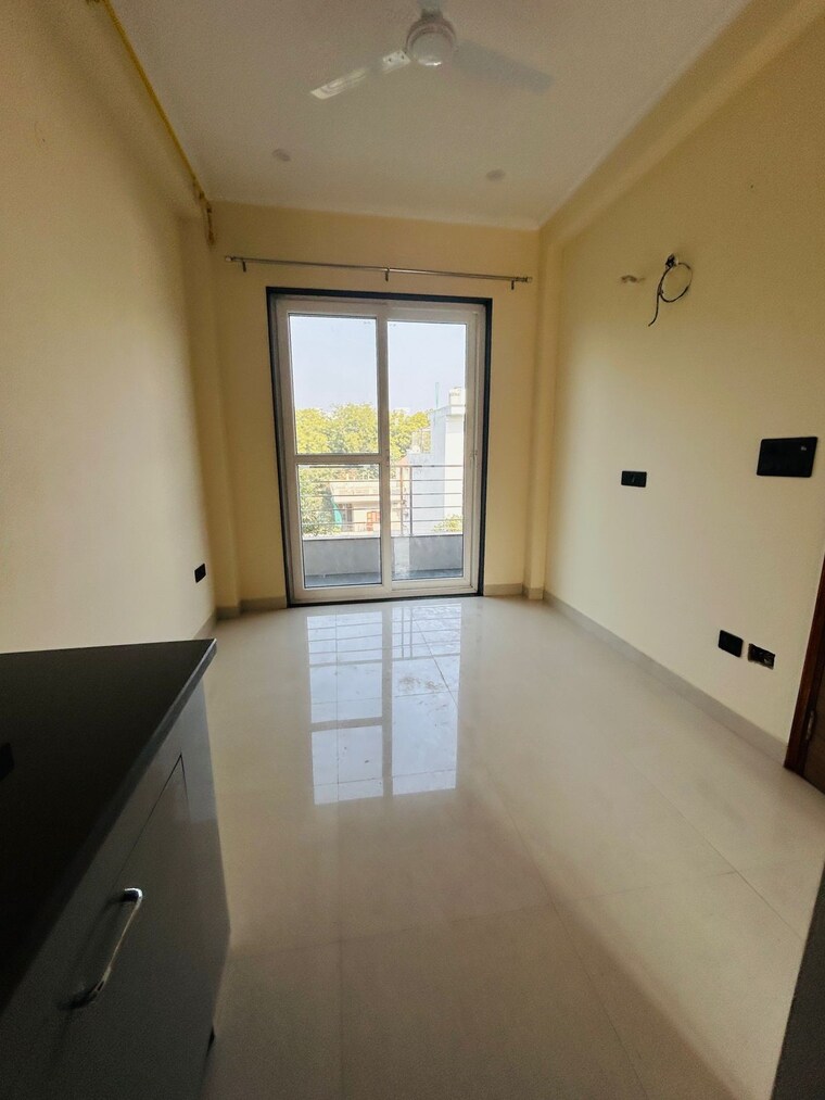 Room, ambience-creacions 1 Bedroom 585 Sq.Ft. Apartment In Sector 22 Gurgaon 9238138