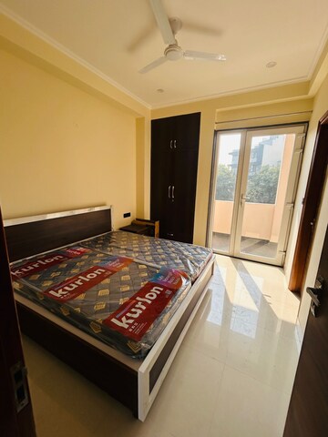 Bedroom in 1 BHK Apartment at Ambience Creacions, Sector 22 – for Rent