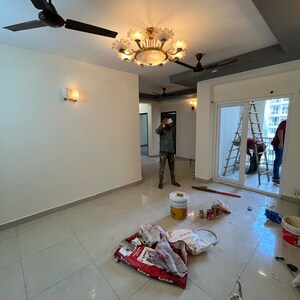 Room in 3 BHK Apartment at Ajnara Grand Heritage, Sector 74 – for Rent