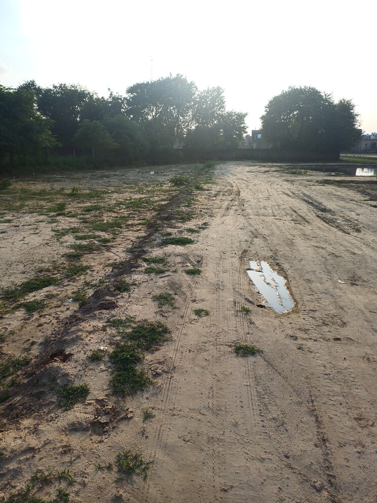 undefined, bhopani  85 Sq.Yd. Plot In Bhopani Faridabad 9238237