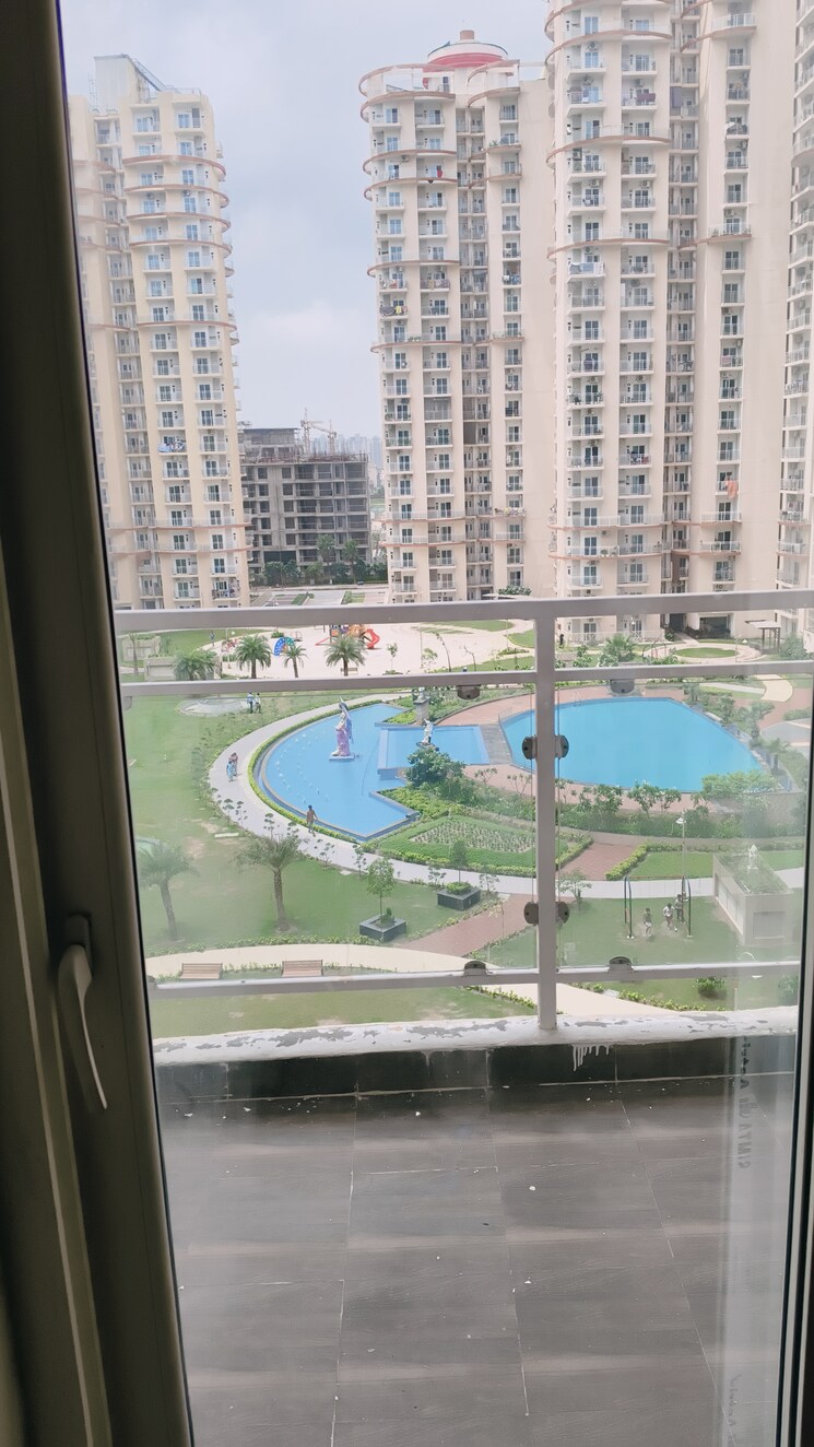 Balcony, samridhi-luxuriya-avenue 2.5 Bedroom 1245 Sq.Ft. Apartment In Sector 150 Noida 9238317