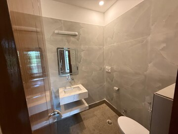 Attached Bathroom in 3 BHK Apartment at Boutique Residential Apartments C-253, Defence Colony – for Rent