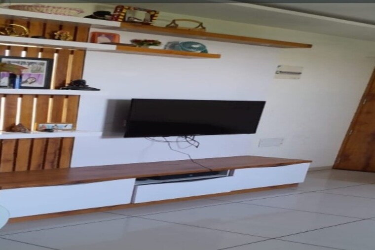 Room, ghanteshwer 2 Bedroom 620 Sq.Ft. Apartment In Ghanteshwer Rajkot 9238337