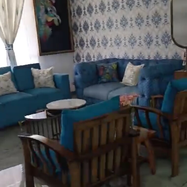 Living Room, manisha-marvel-homes 3.5 Bedroom 3300 Sq.Ft. Apartment In Sector 61 Noida 9238355