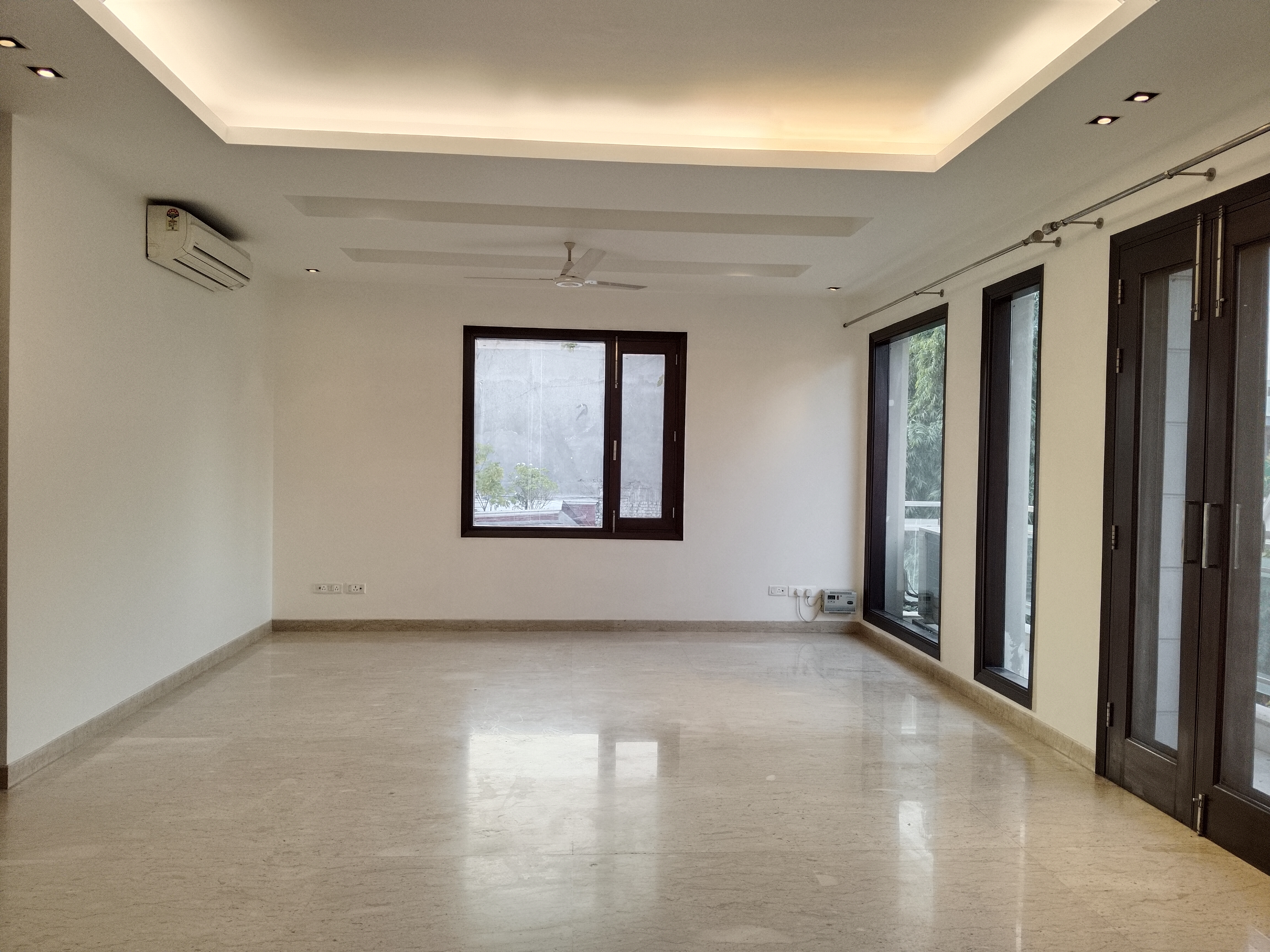 4 BHK + Pooja Room,Servant Room,Study Room,Extra Room Apartment For Rent in S Block Panchsheel Park 