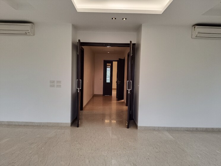 Room, panchsheel park 4 Bedroom 2700 Sq.Ft. Apartment In Panchsheel Park Delhi 9238346