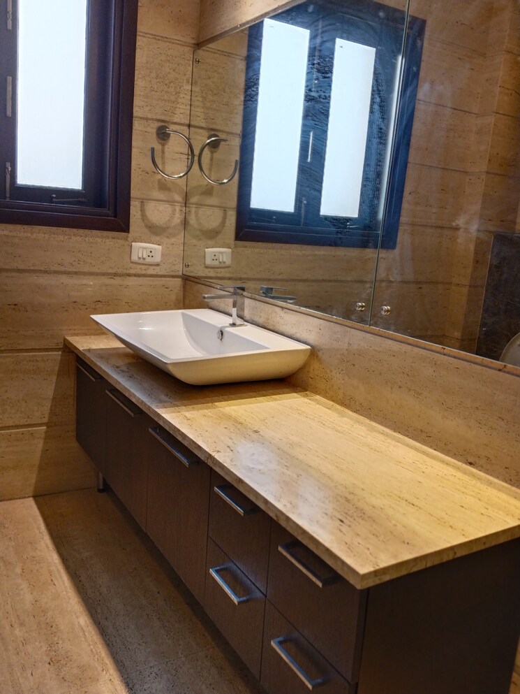 Attached Bathroom, panchsheel park 4 Bedroom 2700 Sq.Ft. Apartment In Panchsheel Park Delhi 9238346