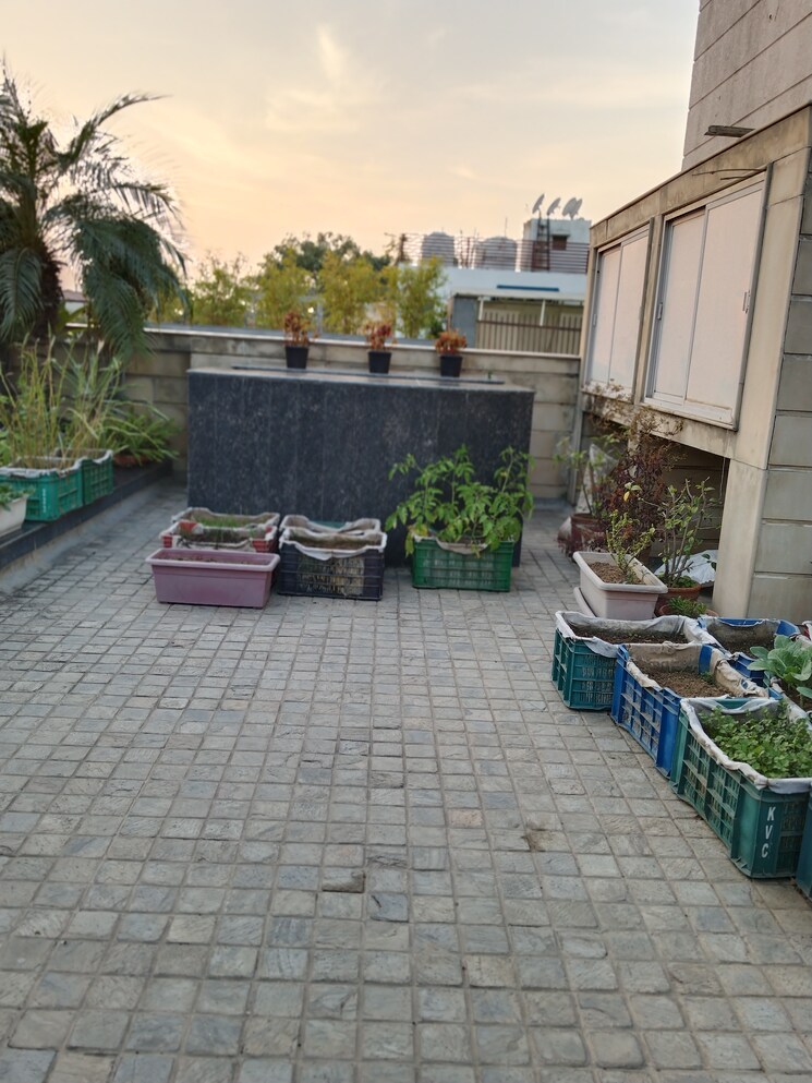 Entrance, panchsheel park 4 Bedroom 2700 Sq.Ft. Apartment In Panchsheel Park Delhi 9238346