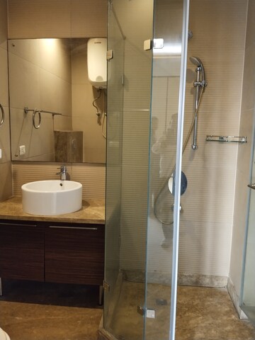Attached Bathroom in 4 BHK Apartment at Panchsheel Park – for Rent
