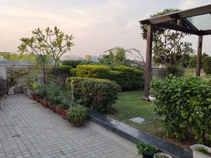 4 BHK Apartment – Garden View at Panchsheel Park - for Rent