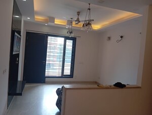 Room in 3 BHK Builder Floor at Ashiana Silver Crest, Sector 48 – for Rent