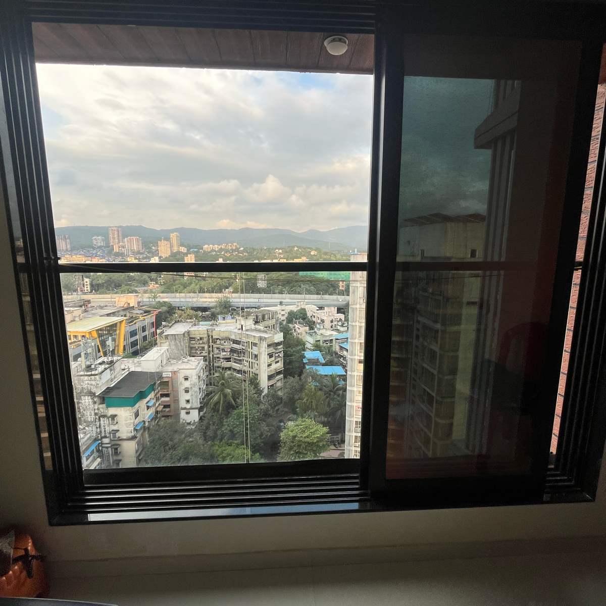 2 BHK + Extra Room Apartment For Sale in Pranav Flora Enclave