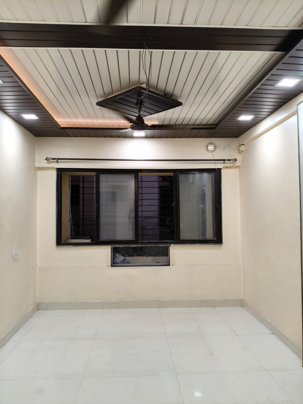 1 BHK 600 Sq.Ft. Apartment in Sneh CHS