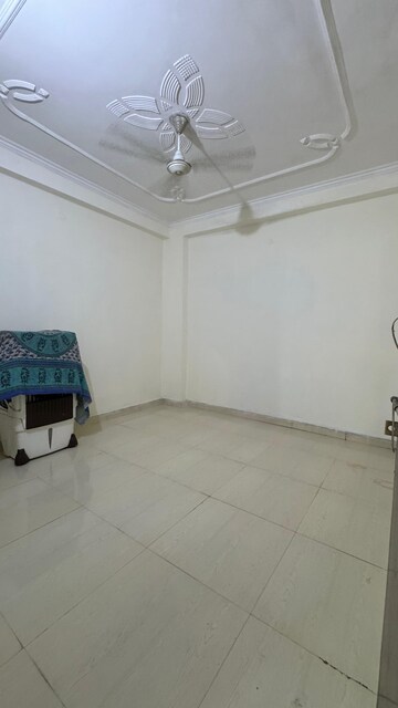 Room in 2 BHK Builder Floor at Palm Residency Chhatarpur, Chattarpur – for Rent