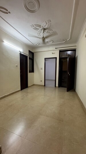 Room in 2 BHK Builder Floor at Palm Residency Chhatarpur, Chattarpur – for Rent
