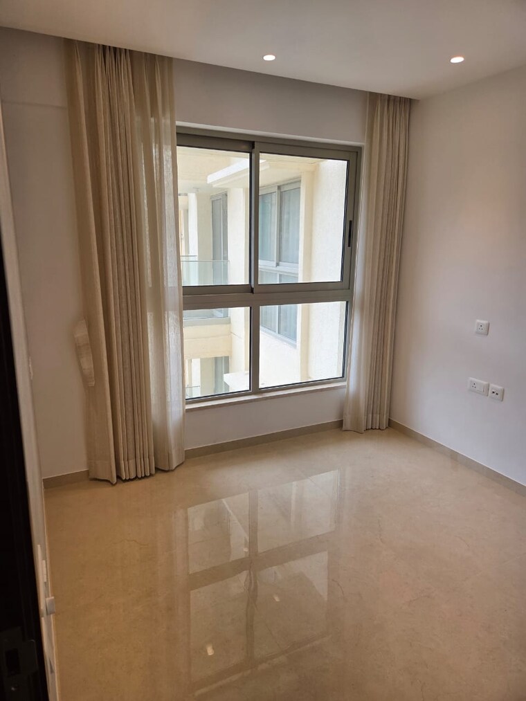 Room, hiranandani-highland 1 Bedroom 377 Sq.Ft. Apartment In Powai Mumbai 9238377