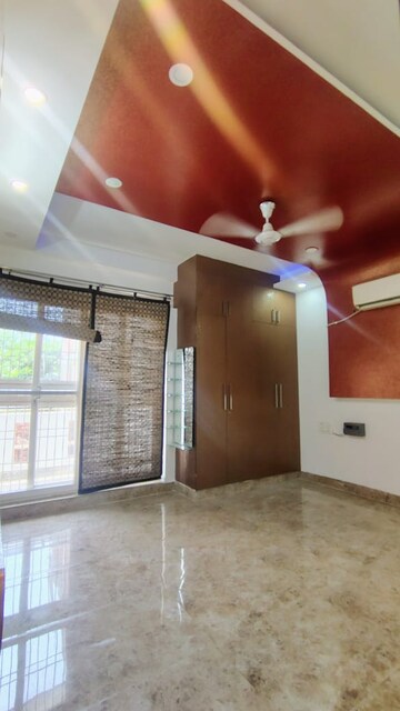 Living Room in 3 BHK Builder Floor at Sushant Lok 3, Sector 57 – for Rent