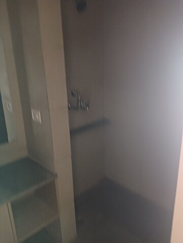 Room in 1 RK Apartment at Gaur Yamuna City, Gaur Yamuna City – for Rent