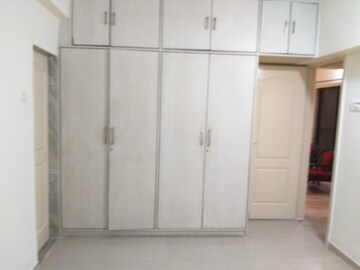 Master Bedroom in 2 BHK Apartment at AP Panch Ritu, Powai – for Rent