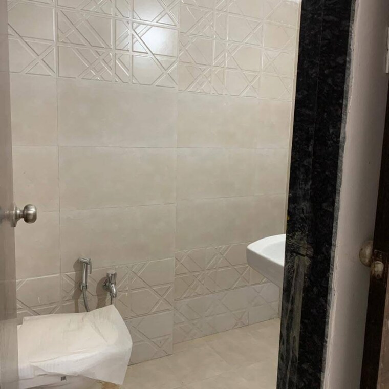 Bathroom, dgs-sheetal-tapovan 3 Bedroom 1100 Sq.Ft. Apartment In Pathan Wadi Mumbai 9238450