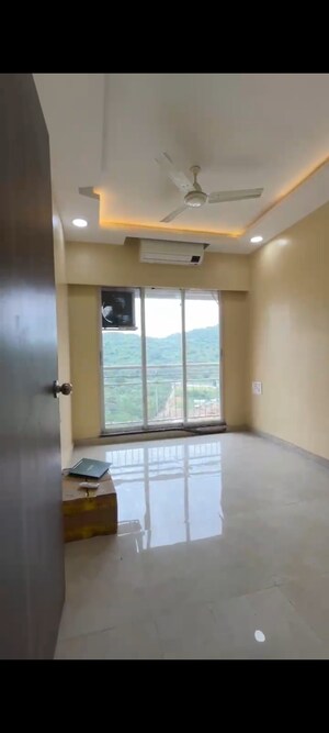 Room in 3 BHK Apartment at JP North, Mira Road – for Sale