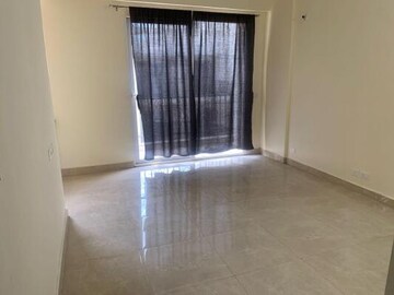 Room in 3 BHK Apartment at Signature Global Park 4 and 5, Sohna Sector 36 – for Rent