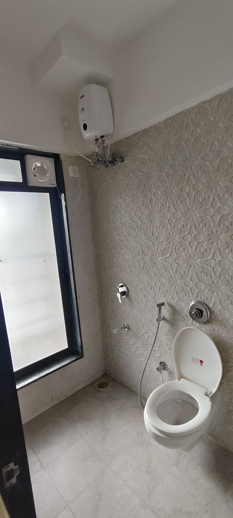 Bathroom, uk-iridium 2 Bedroom 544 Sq.Ft. Apartment In Kandivali East Mumbai 9238478