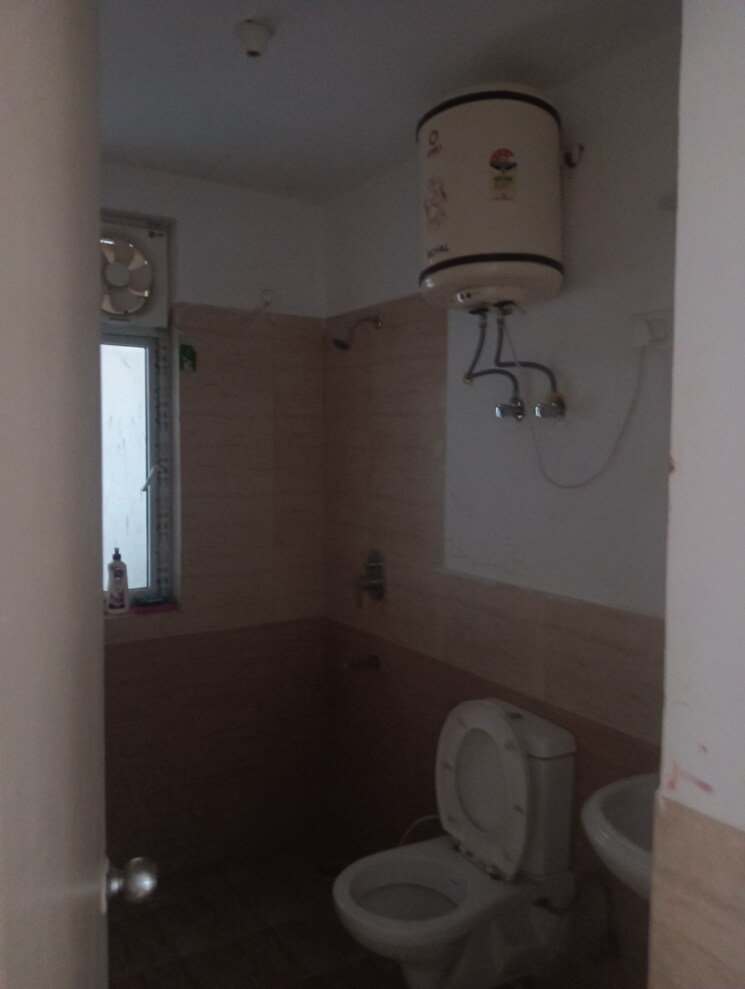 Bathroom, ats-allure 2 Bedroom 1150 Sq.Ft. Apartment In Sector 22d Yamuna Expressway Greater Noida 9238506