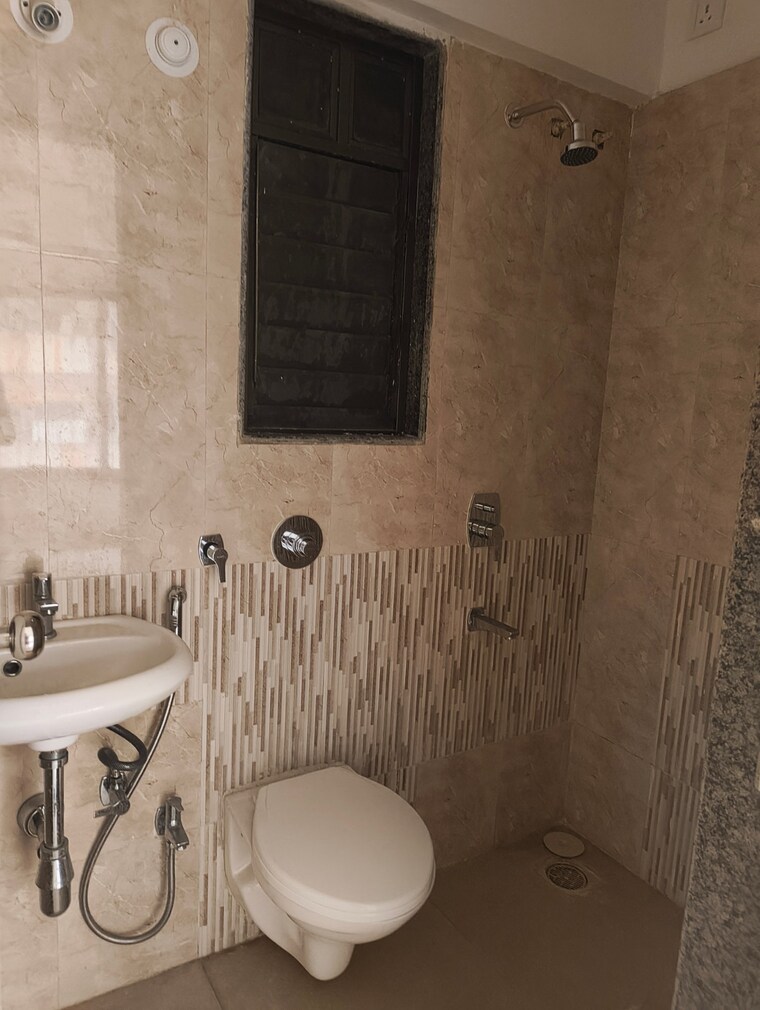 Bathroom, bg-shirke-monte-verita 2 Bedroom 632 Sq.Ft. Apartment In Borivali East Mumbai 9238497