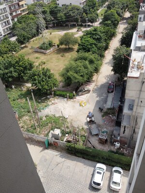 Balcony in 2 BHK Apartment at Shree Vardhman Mantra, Sector 67 – for Rent