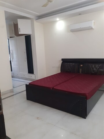 Bedroom in 3 BHK Builder Floor at Sushant Lok ii – for Rent